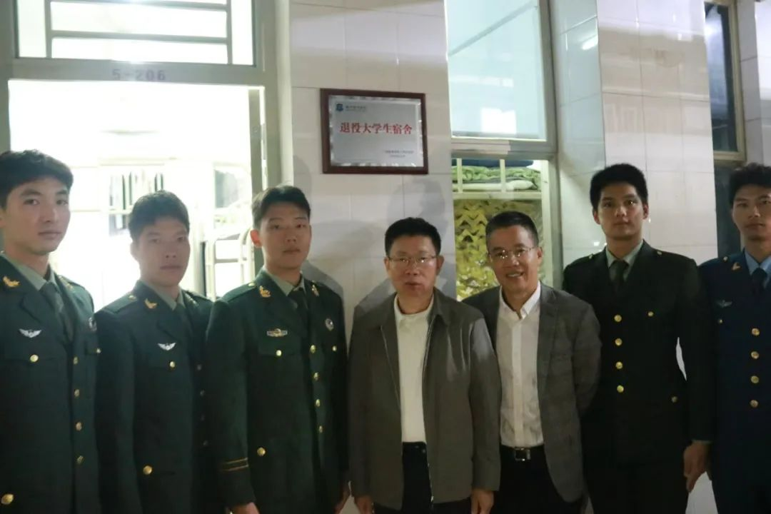 图片13.png 图片13.png