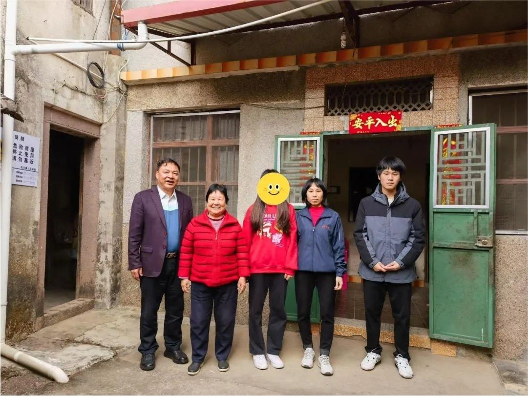 图片6.jpg 图片6.jpg